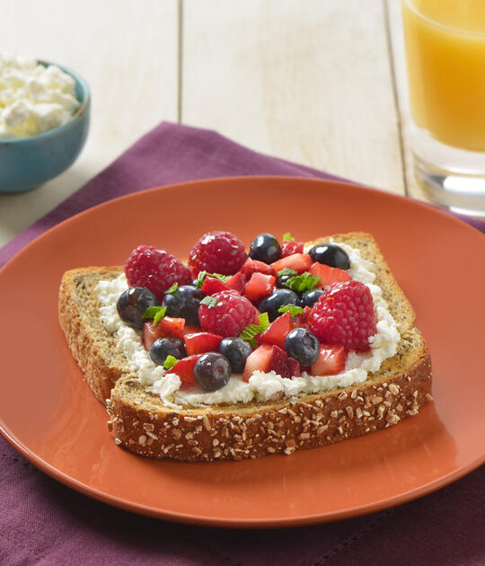 Fruit and Goat Cheese Bruschetta