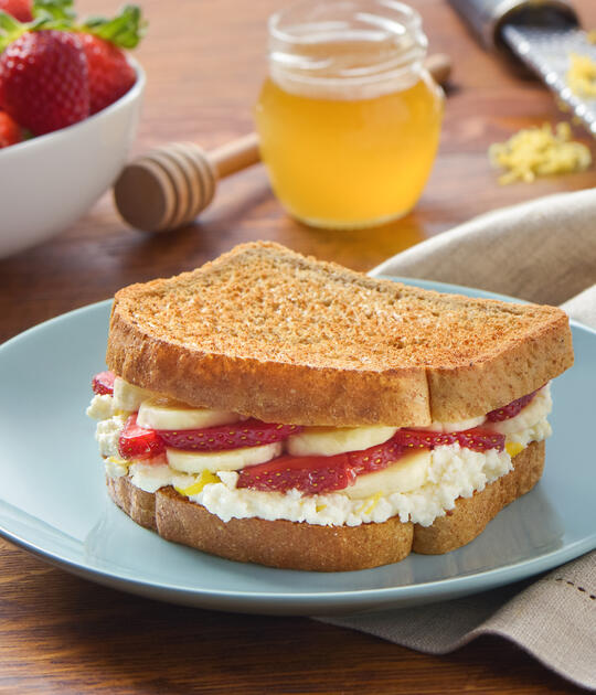 Strawberry and Banana Breakfast Sandwich