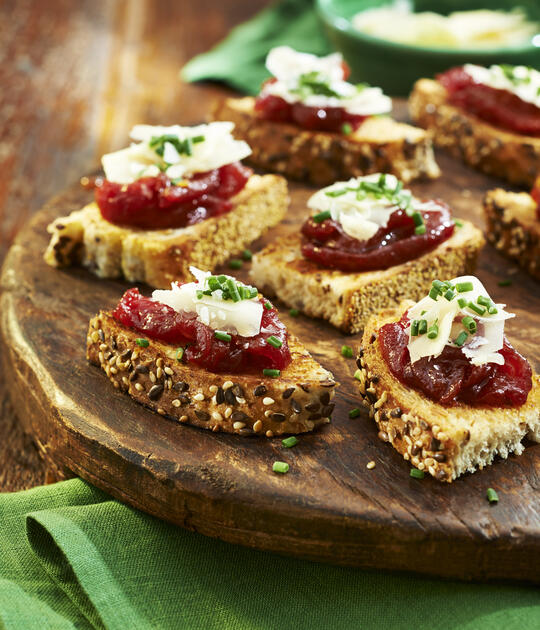 Crostinis with Tomato and Maple Spread