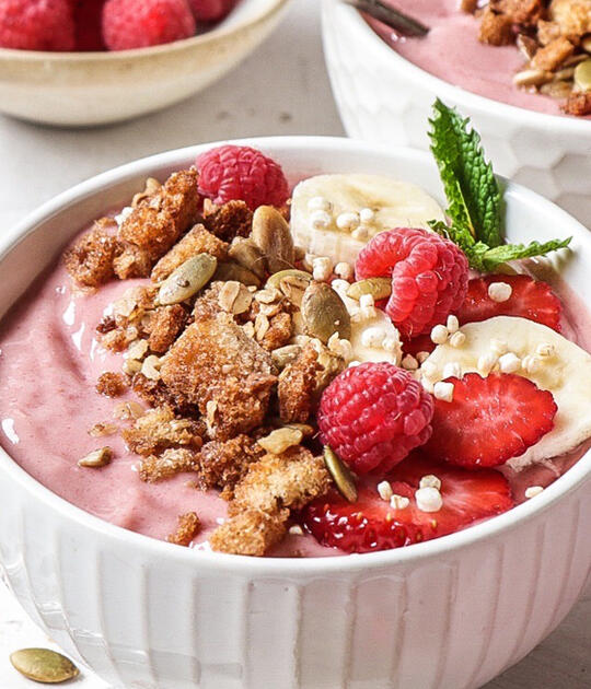 Pink Smoothie with Crunchy Maple & Nut Bread Granola