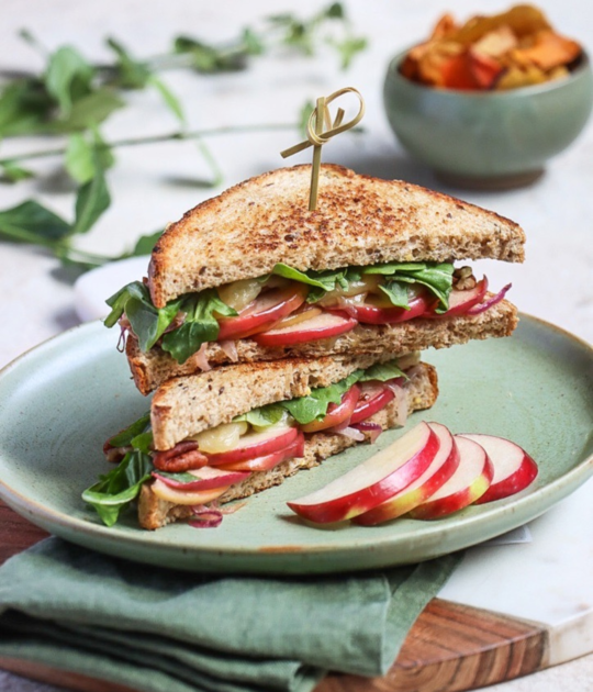 Grilled Cheese with Caramelized Apples and Cheddar